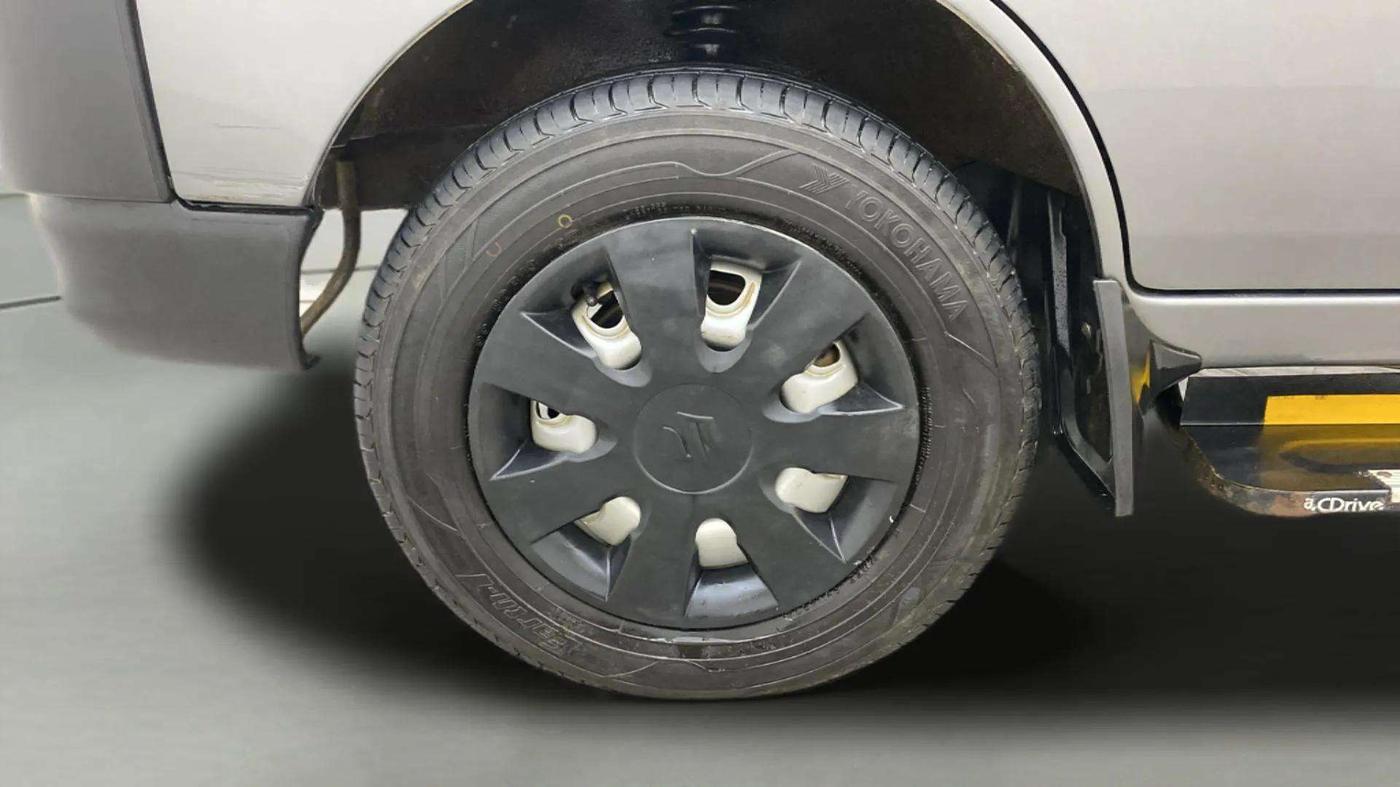 2021 Maruti Eeco 5 STR WITH A/C+HTR, Petrol, Manual, 36,183 km, Left Front Wheel