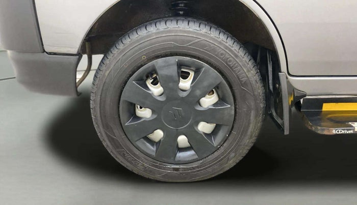 2021 Maruti Eeco 5 STR WITH A/C+HTR, Petrol, Manual, 36,183 km, Left Front Wheel