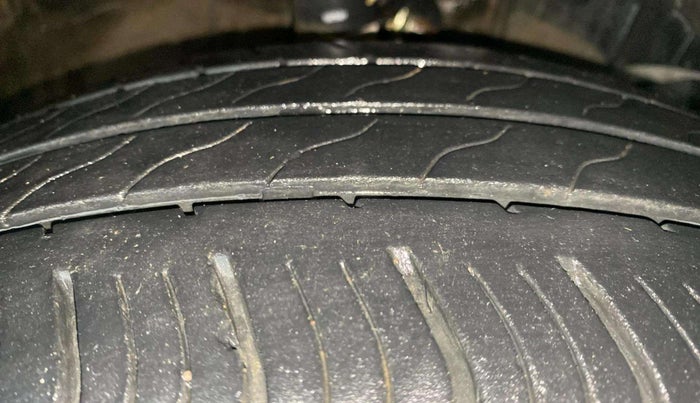2022 Honda Amaze 1.2L I-VTEC VX CVT, Petrol, Automatic, 38,828 km, Right Front Tyre Tread