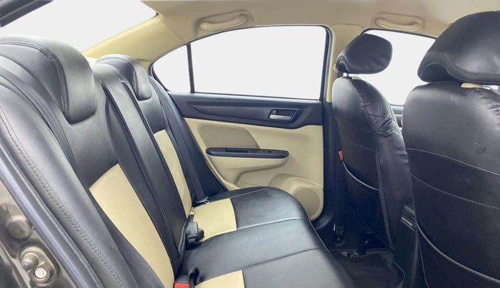2022 Honda Amaze 1.2L I-VTEC VX CVT, Petrol, Automatic, 38,828 km, Right Side Rear Door Cabin