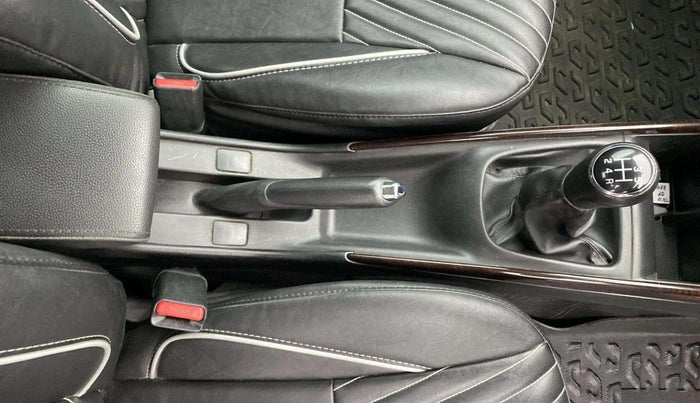 2021 Toyota Glanza V, Petrol, Manual, 52,856 km, Gear Lever
