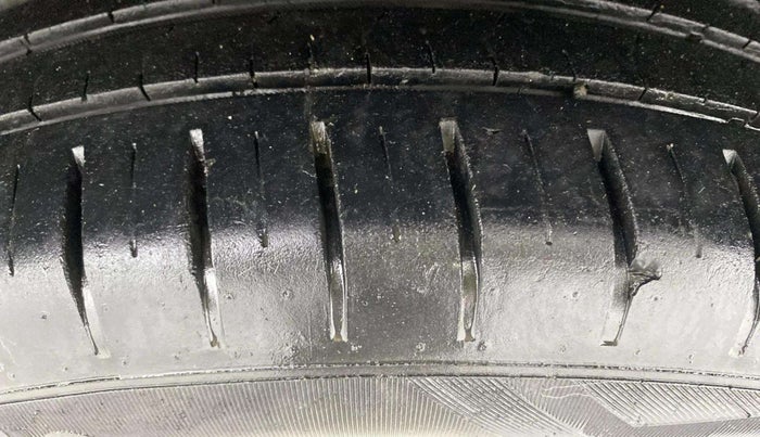 2021 Toyota Glanza V, Petrol, Manual, 52,856 km, Left Rear Tyre Tread