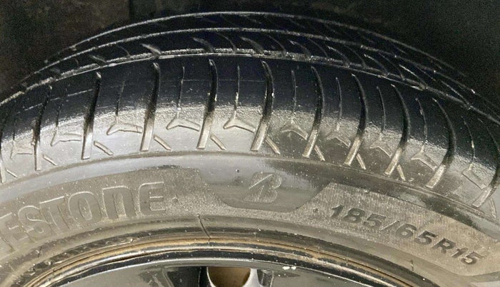 2018 Maruti Baleno DELTA PETROL 1.2, Petrol, Manual, 73,713 km, Left Front Tyre Tread