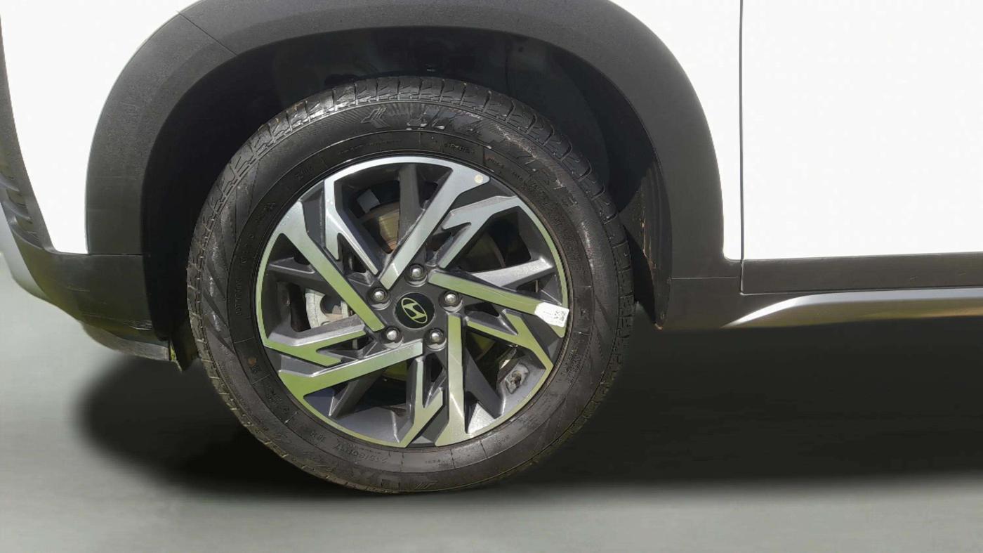 2024 Hyundai Creta SX (O) 1.5 PETROL, Petrol, Manual, 27,500 km, Left Front Wheel