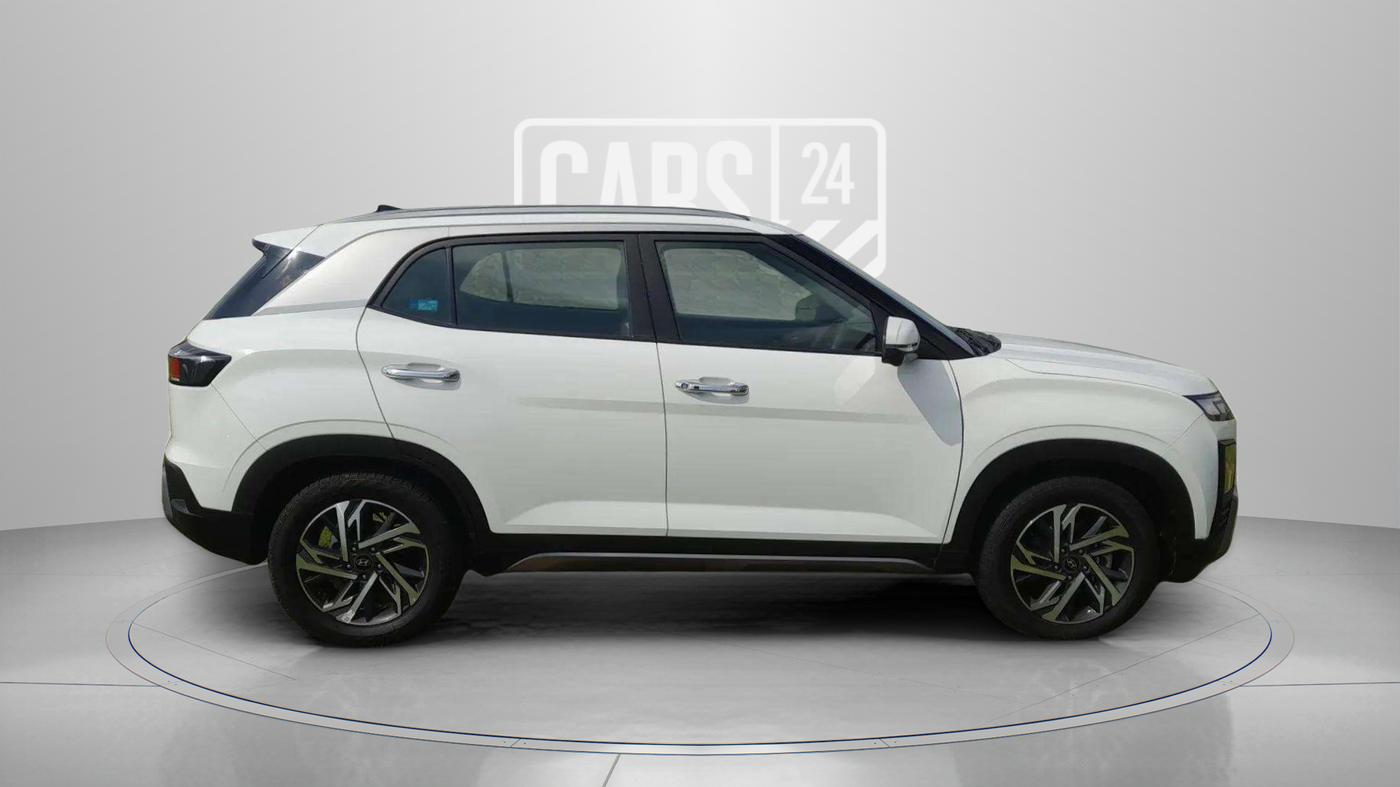 2024 Hyundai Creta SX (O) 1.5 PETROL, Petrol, Manual, 27,500 km, Right Side View