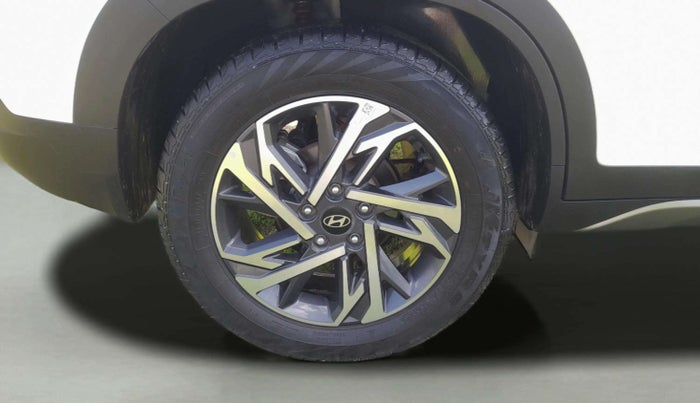 2024 Hyundai Creta SX (O) 1.5 PETROL, Petrol, Manual, 27,500 km, Right Rear Wheel