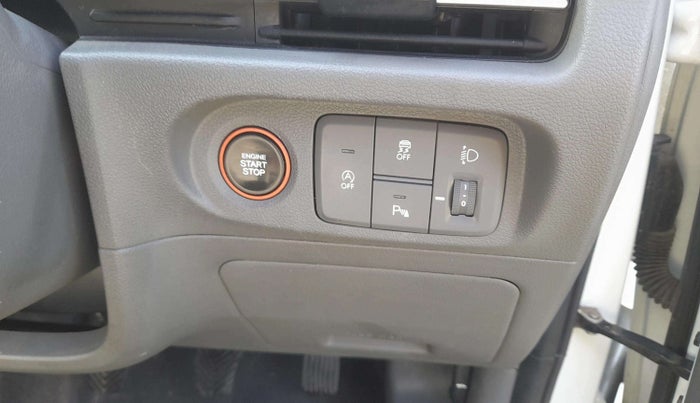 2024 Hyundai Creta SX (O) 1.5 PETROL, Petrol, Manual, 27,500 km, Keyless Start/ Stop Button