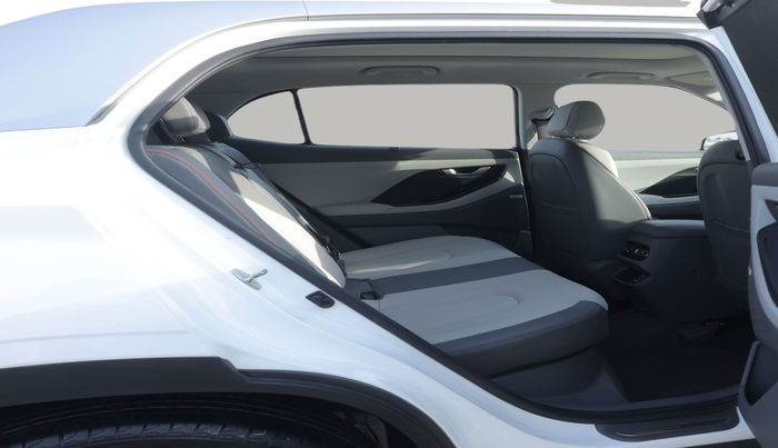 2024 Hyundai Creta SX (O) 1.5 PETROL, Petrol, Manual, 32,986 km, Right Side Rear Door Cabin
