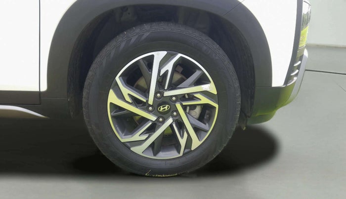 2024 Hyundai Creta SX (O) 1.5 PETROL, Petrol, Manual, 32,986 km, Right Front Wheel