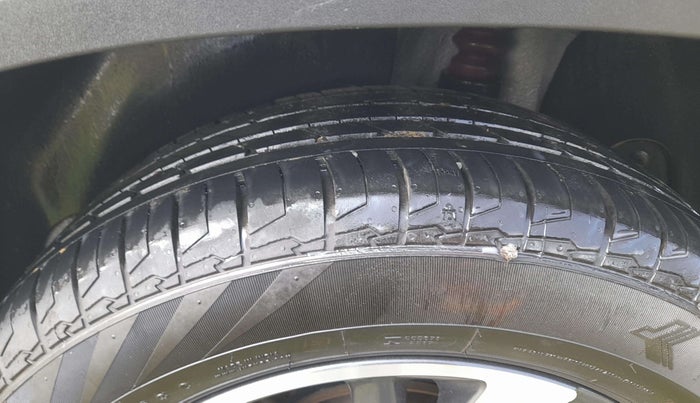 2024 Hyundai Creta SX (O) 1.5 PETROL, Petrol, Manual, 32,986 km, Right Front Tyre Tread