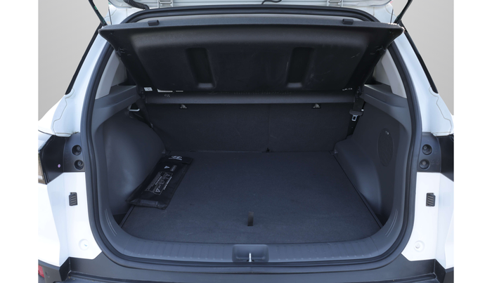 2024 Hyundai Creta SX (O) 1.5 PETROL, Petrol, Manual, 28,102 km, Boot Inside