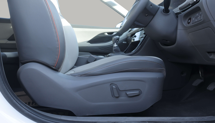 2024 Hyundai Creta SX (O) 1.5 PETROL, Petrol, Manual, 28,102 km, Driver Side Adjustment Panel
