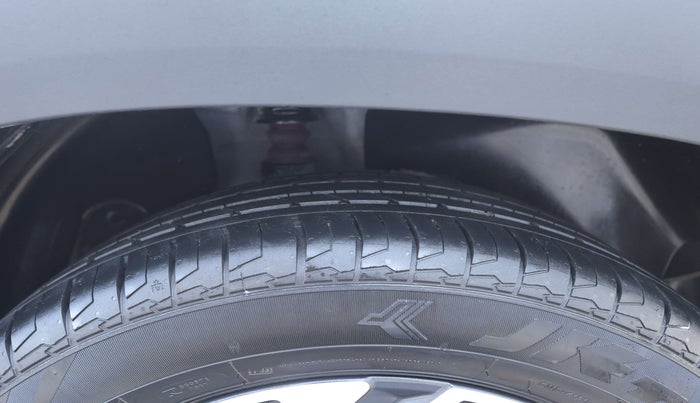 2024 Hyundai Creta SX (O) 1.5 PETROL, Petrol, Manual, 28,102 km, Left Rear Tyre Tread