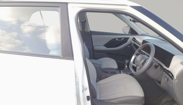 2024 Hyundai Creta SX (O) 1.5 PETROL, Petrol, Manual, 28,102 km, Right Side Front Door Cabin