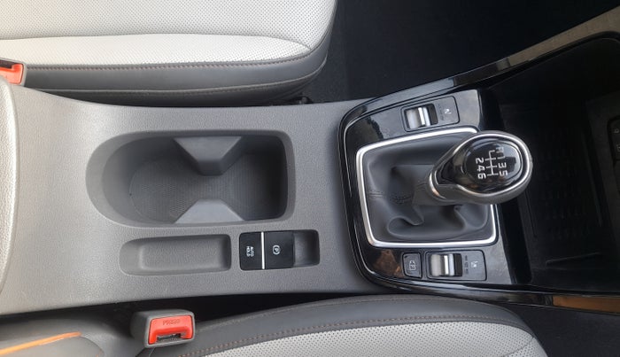 2024 Hyundai Creta SX (O) 1.5 PETROL, Petrol, Manual, 28,102 km, Gear Lever