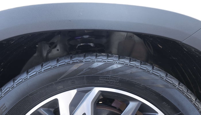 2024 Hyundai Creta SX (O) 1.5 PETROL, Petrol, Manual, 28,102 km, Left Front Tyre Tread