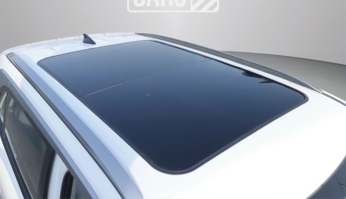 2024 Hyundai Creta SX (O) 1.5 PETROL, Petrol, Manual, 28,102 km, Moonroof/ Sunroof