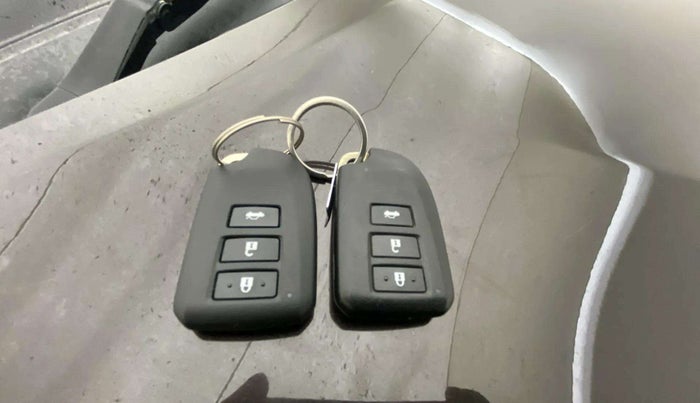 2018 Toyota YARIS VX CVT, Petrol, Automatic, 48,233 km, Key Close Up