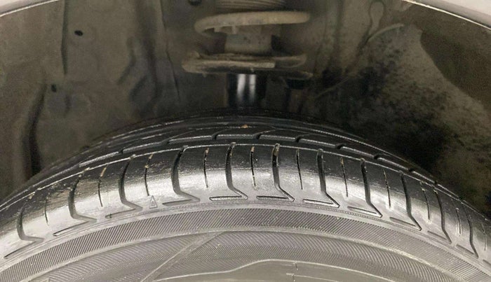 2018 Toyota YARIS VX CVT, Petrol, Automatic, 48,233 km, Left Front Tyre Tread