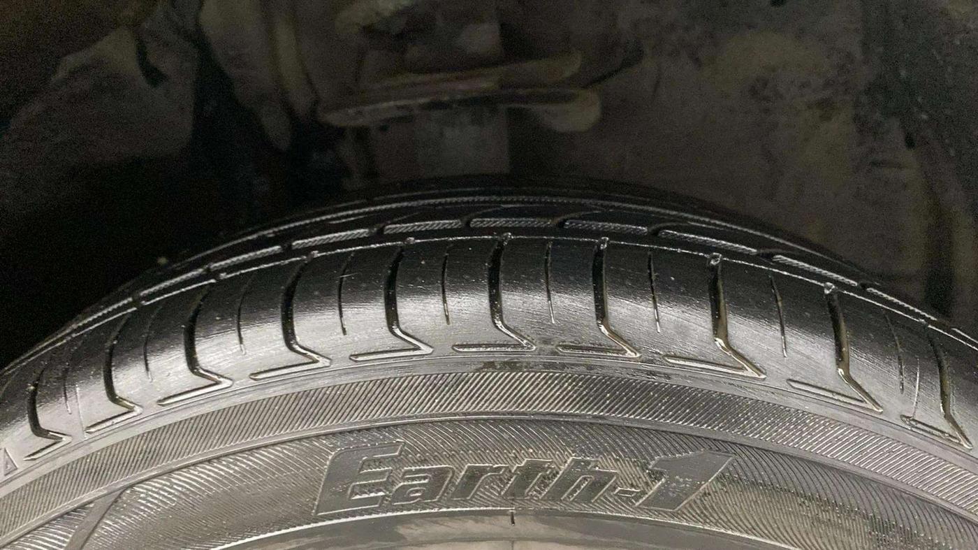 2018 Toyota YARIS VX CVT, Petrol, Automatic, 48,233 km, Right Front Tyre Tread