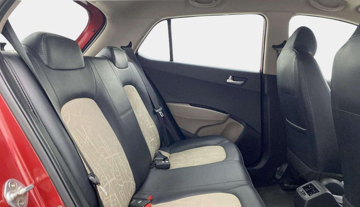 2018 Hyundai Grand i10 SPORTZ AT 1.2 KAPPA VTVT, Petrol, Automatic, 60,121 km, Right Side Rear Door Cabin