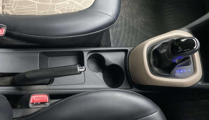 2018 Hyundai Grand i10 SPORTZ AT 1.2 KAPPA VTVT, Petrol, Automatic, 60,121 km, Gear Lever