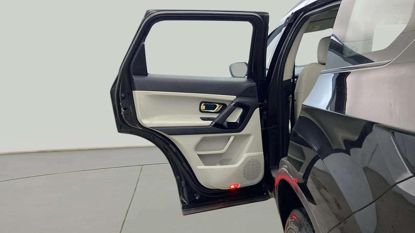 2021 Tata Safari XZ PLUS GOLD, Diesel, Manual, 58,816 km, LHS Rear Door