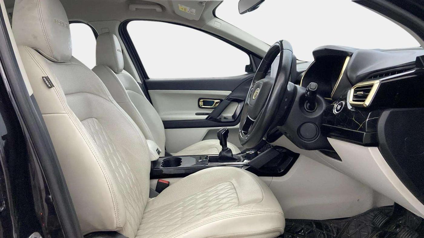 2021 Tata Safari XZ PLUS GOLD, Diesel, Manual, 58,816 km, Right Side Front Door Cabin