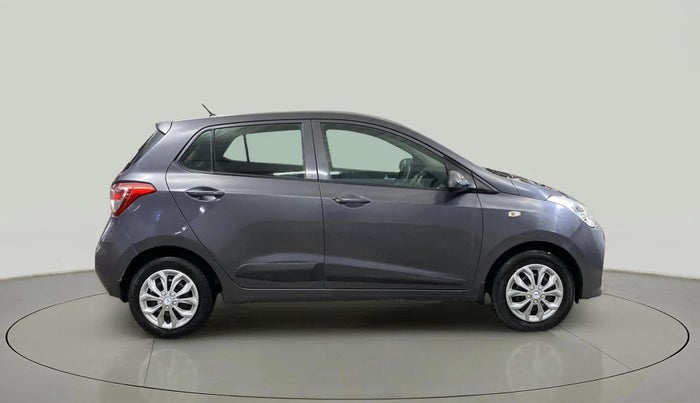 2017 Hyundai Grand i10 SPORTZ 1.2 KAPPA VTVT, Petrol, Manual, 62,901 km, Right Side View