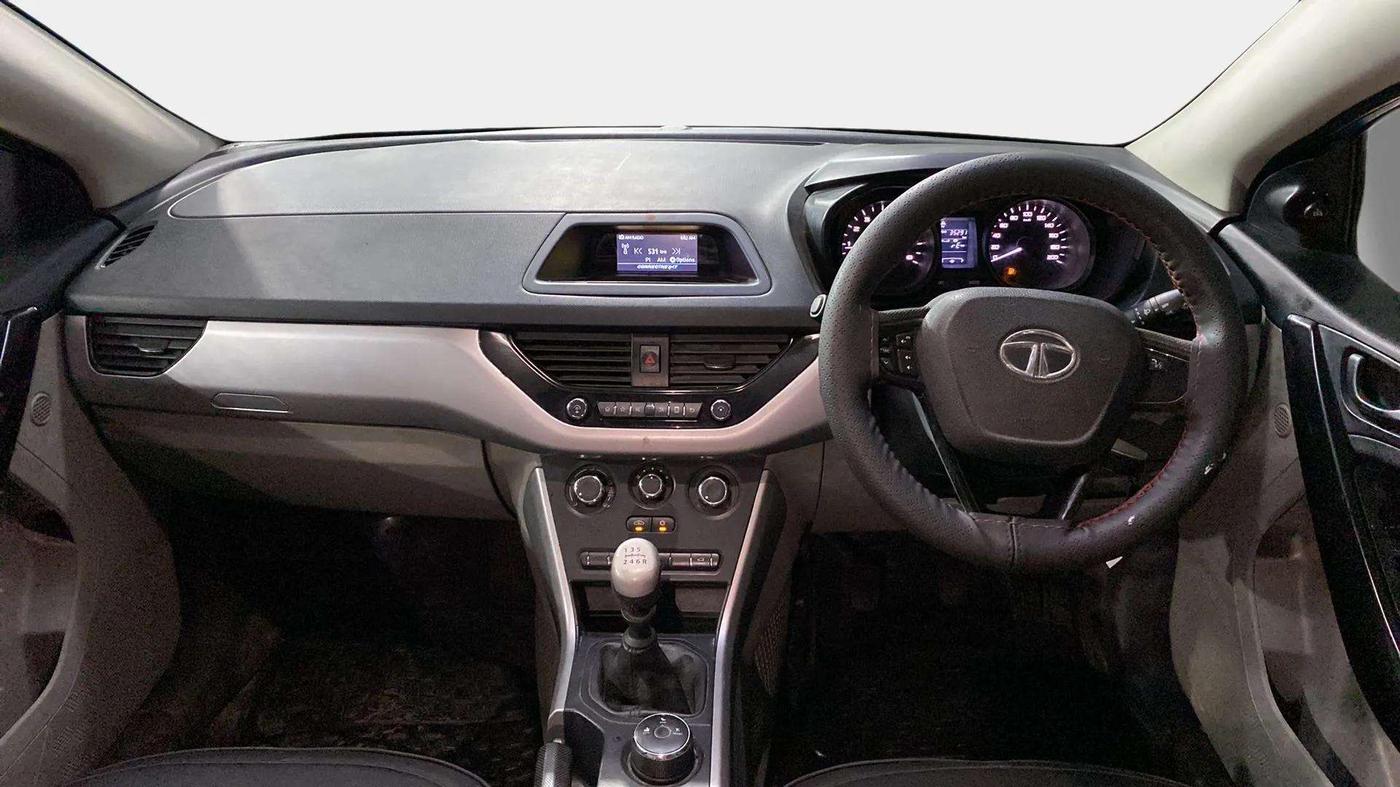2020 Tata NEXON XM PETROL, Petrol, Manual, 35,319 km, Dashboard