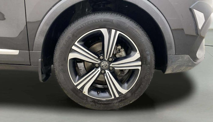 2022 MG ASTOR SHARP 1.5 MT, Petrol, Manual, 23,583 km, Right Front Wheel