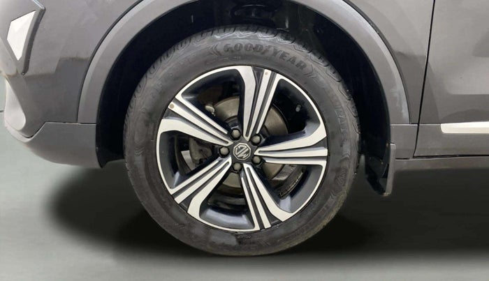 2022 MG ASTOR SHARP 1.5 MT, Petrol, Manual, 23,583 km, Left Front Wheel