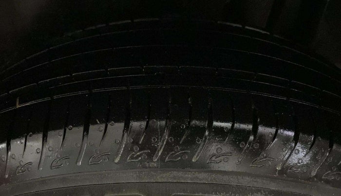 2024 Maruti BREZZA ZXI SMART HYBRID , Petrol, Manual, 7,041 km, Left Rear Tyre Tread