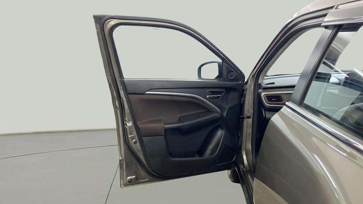2024 Maruti BREZZA ZXI SMART HYBRID , Petrol, Manual, 7,546 km, LHS Front Door