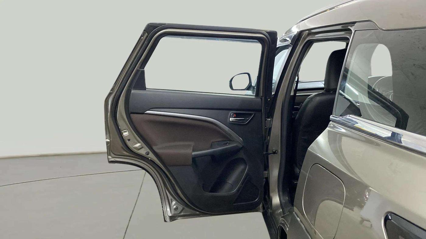 2024 Maruti BREZZA ZXI SMART HYBRID , Petrol, Manual, 7,546 km, LHS Rear Door