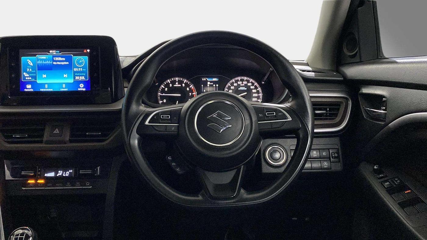2024 Maruti BREZZA ZXI SMART HYBRID , Petrol, Manual, 7,546 km, Steering Wheel Close Up