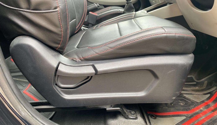 2023 Hyundai VENUE S 1.2, Petrol, Manual, 3,992 km, Driver Side Adjustment Panel