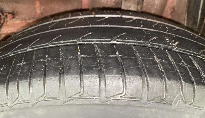 2019 Tata Tiago XZ PLUS DUAL TONE PETROL, Petrol, Manual, 25,752 km, Left Rear Tyre Tread
