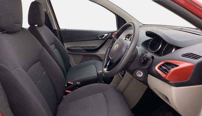 2019 Tata Tiago XZ PLUS DUAL TONE PETROL, Petrol, Manual, 25,752 km, Right Side Front Door Cabin