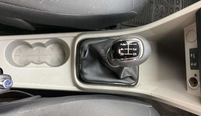 2019 Tata Tiago XZ PLUS DUAL TONE PETROL, Petrol, Manual, 25,752 km, Gear Lever