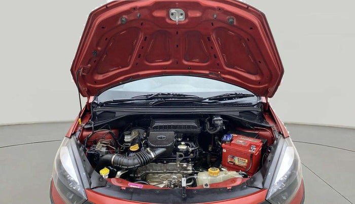 2019 Tata Tiago XZ PLUS DUAL TONE PETROL, Petrol, Manual, 25,752 km, Open Bonet