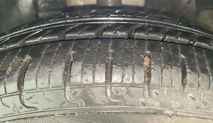 2019 Datsun Redi Go S 1.0 AMT, Petrol, Automatic, 24,322 km, Left Front Tyre Tread