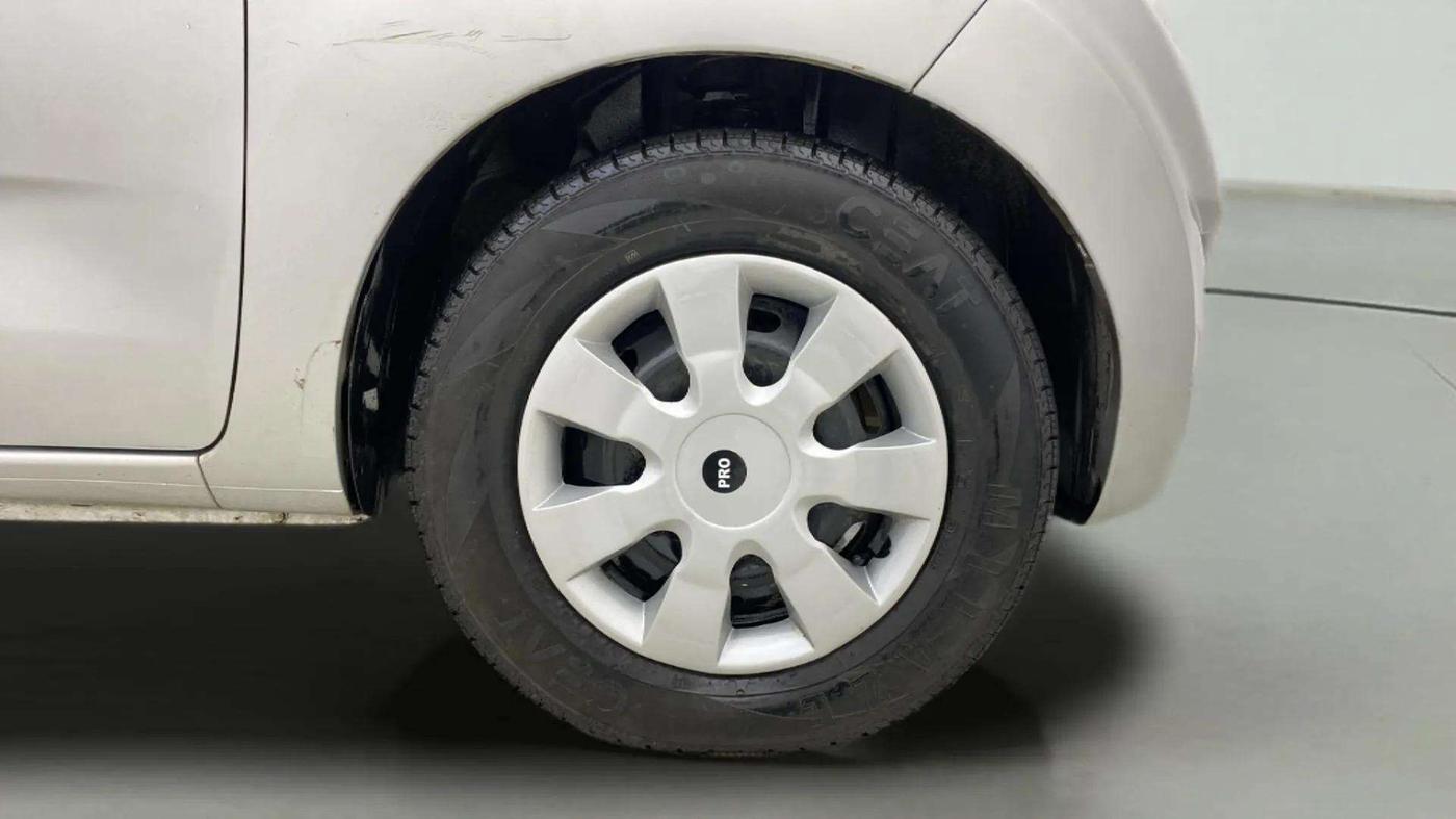 2019 Datsun Redi Go S 1.0 AMT, Petrol, Automatic, 24,322 km, Right Front Wheel