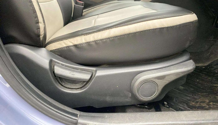 2016 Hyundai Grand i10 ASTA (O) AT 1.2 KAPPA VTVT, Petrol, Automatic, 56,263 km, Driver Side Adjustment Panel