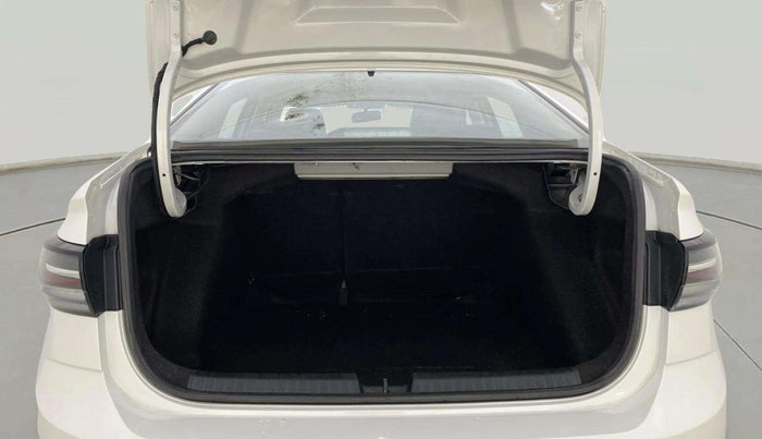 2023 Volkswagen VIRTUS HIGHLINE TSI 1.0 AT, Petrol, Automatic, 60,939 km, Boot Inside