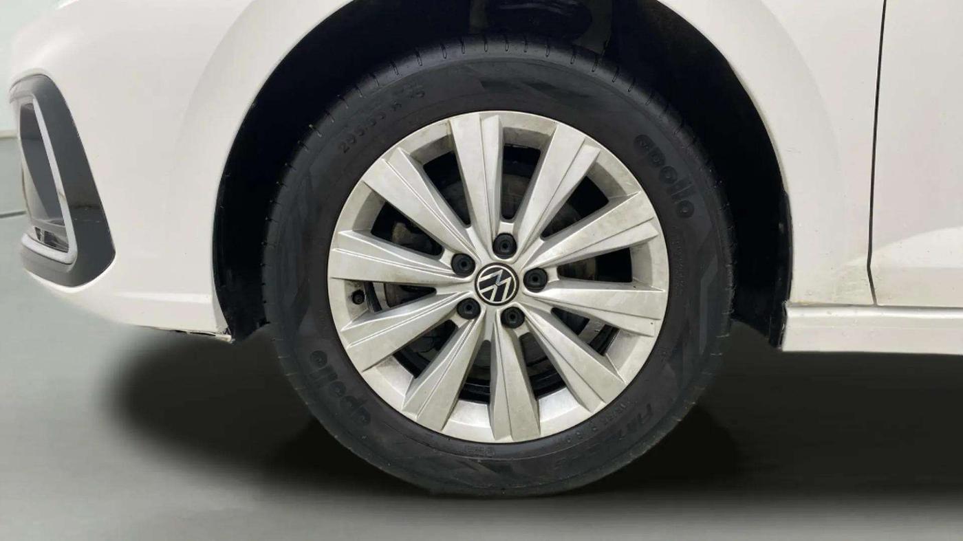 2023 Volkswagen VIRTUS HIGHLINE TSI 1.0 AT, Petrol, Automatic, 61,158 km, Left Front Wheel