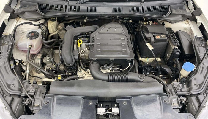 2023 Volkswagen VIRTUS HIGHLINE TSI 1.0 AT, Petrol, Automatic, 60,939 km, Engine View
