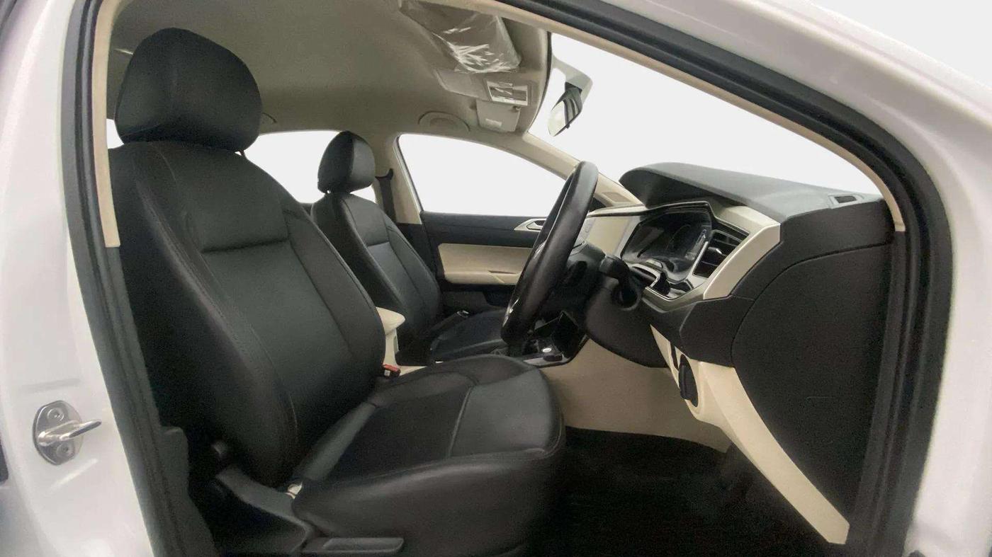 2023 Volkswagen VIRTUS HIGHLINE TSI 1.0 AT, Petrol, Automatic, 61,158 km, Right Side Front Door Cabin