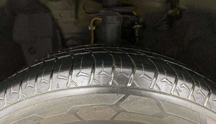 2018 Datsun Go Plus T (O), Petrol, Manual, 81,425 km, Left Front Tyre Tread