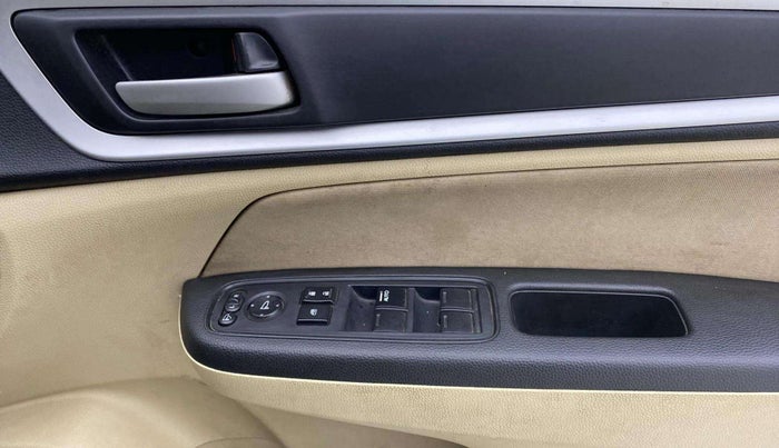 2021 Honda Amaze 1.2L I-VTEC VX, Petrol, Manual, 46,236 km, Driver Side Door Panels Control